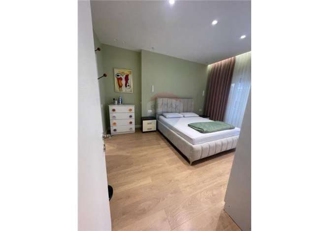 Shtepi me qera 2+1 ne Tirane - 750 Euro