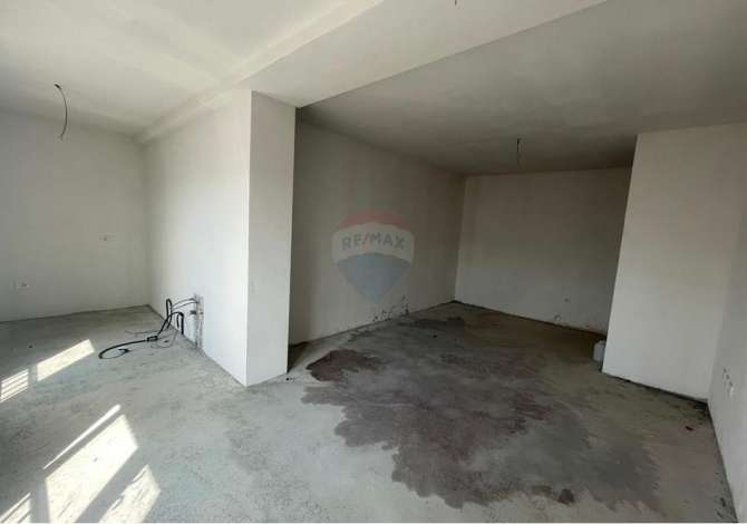 Shtepi ne shitje 2+1 ne Tirane - 270,000 Euro