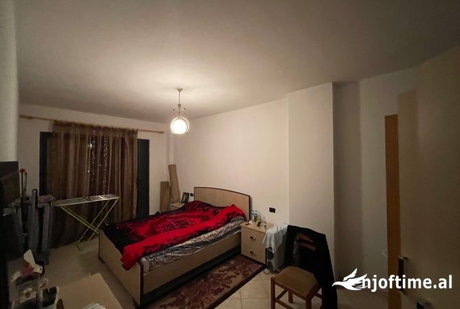 Shtepi ne shitje 2+1 ne Tirane - 120,000 Euro