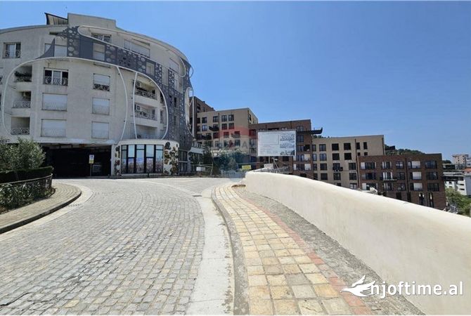 Shtepi ne shitje 3+1 ne Tirane - 275,000 Euro