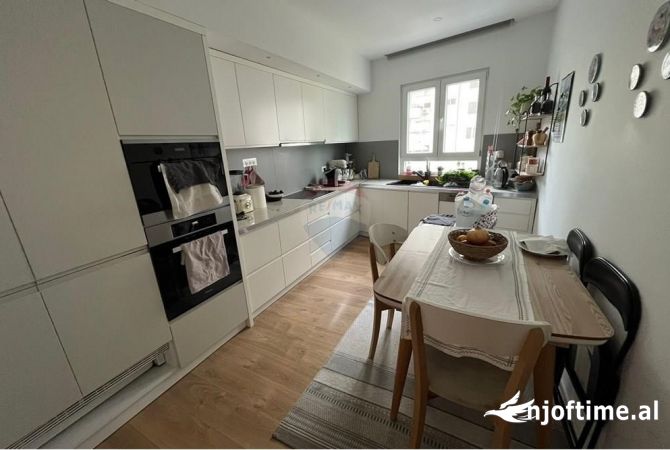 Shtepi ne shitje 3+1 ne Tirane - 375,000 Euro