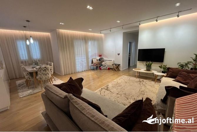 Shtepi ne shitje 3+1 ne Tirane - 375,000 Euro