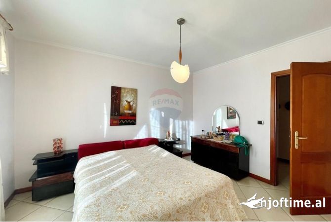 Shtepi ne shitje 3+1 ne Tirane - 330,000 Euro