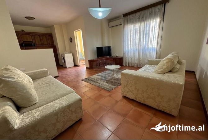 Shtepi me qera 1+1 ne Tirane - 600 Euro