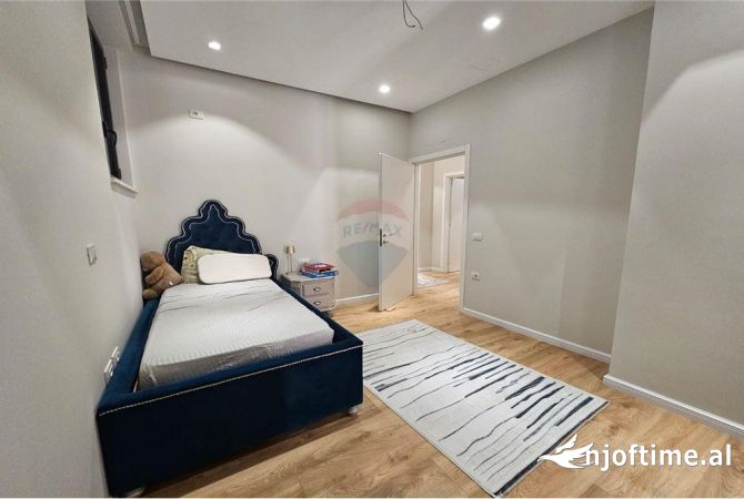 Shtepi me qera 3+1 ne Tirane - 950 Euro