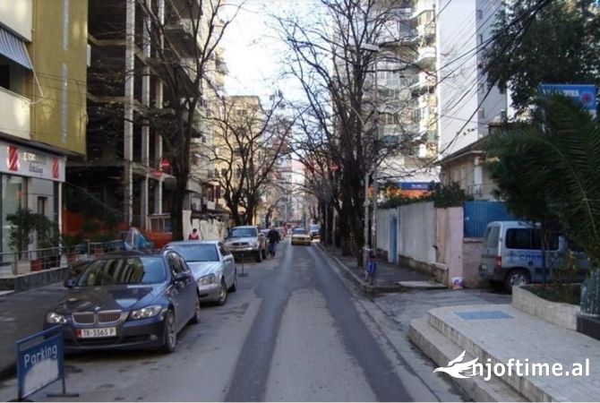 Ambient biznesi ne shitje 1+1 ne Tirane - 490,000 Euro