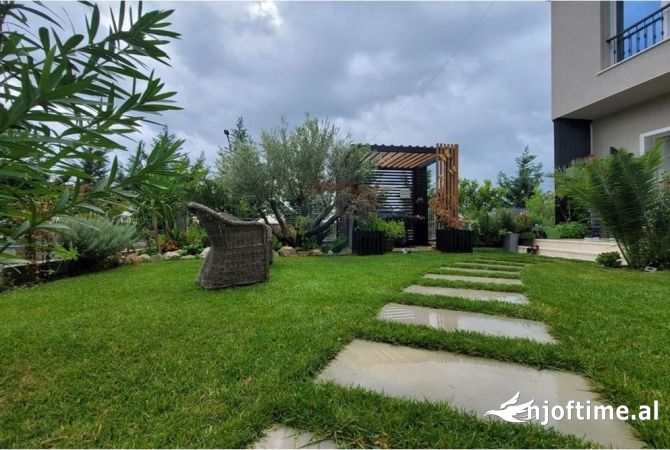 Shtepi ne shitje 3+1 ne Durres - 398,000 Euro