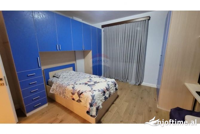 Shtepi me qera 2+1 ne Tirane - 1,000 Euro