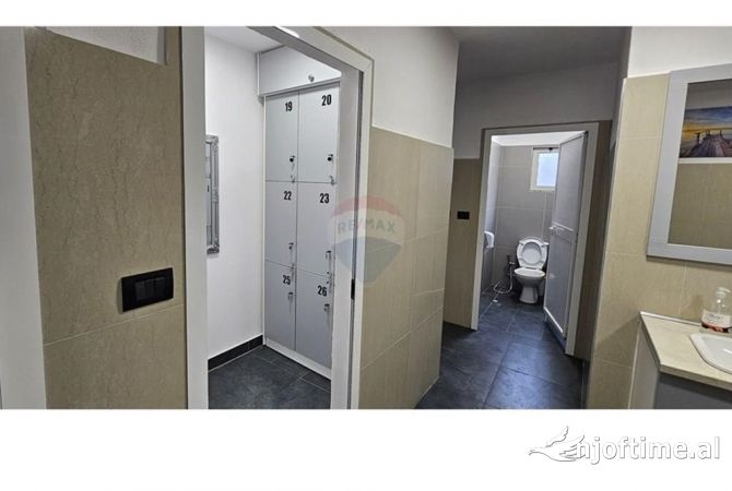 Ambient biznesi ne shitje 4+1 ne Tirane - 4,000 Euro