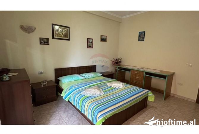 Shtepi me qera 2+1 ne Tirane - 70,000 Leke
