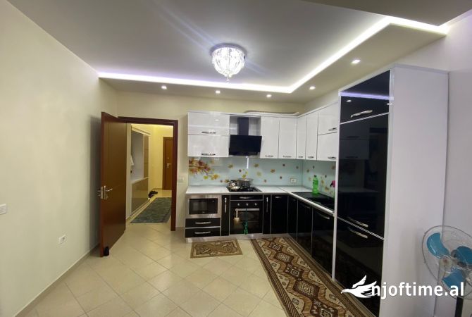 Shtepi me qera 2+1 ne Tirane - 600 Euro