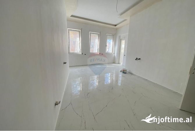 Shtepi ne shitje 1+1 ne Tirane - 224,000 Euro