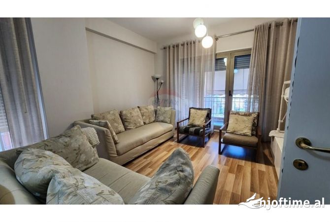 Shtepi me qera 1+1 ne Tirane - 750 Euro