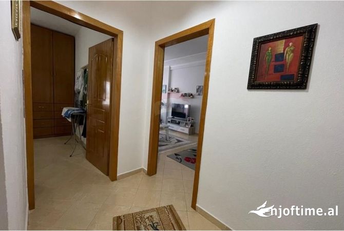 Shtepi ne shitje 1+1 ne Tirane - 105,000 Euro