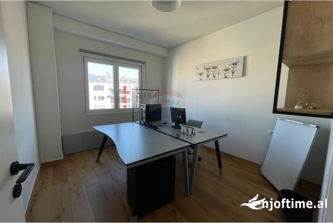 Ambient biznesi me qera 3+1 ne Tirane - 850 Euro
