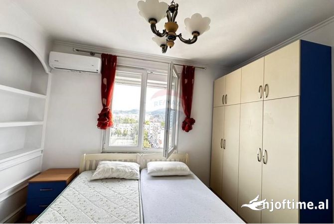 Shtepi me qera 3+1 ne Tirane - 900 Euro
