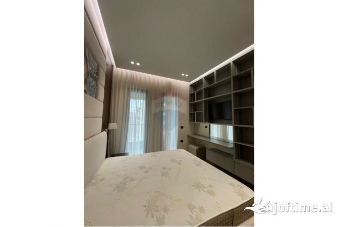Shtepi me qera 1+1 ne Tirane - 950 Euro