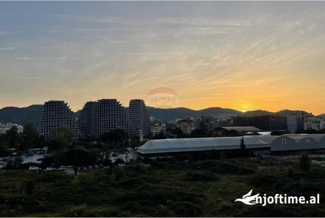 Shtepi me qera 2+1 ne Tirane - 1,400 Euro