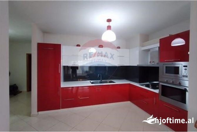 Shtepi me qera 2+1 ne Tirane - 50,000 Leke