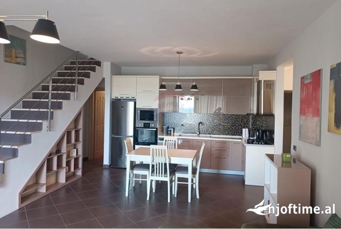 Shtepi me qera 2+1 ne Tirane - 900 Euro