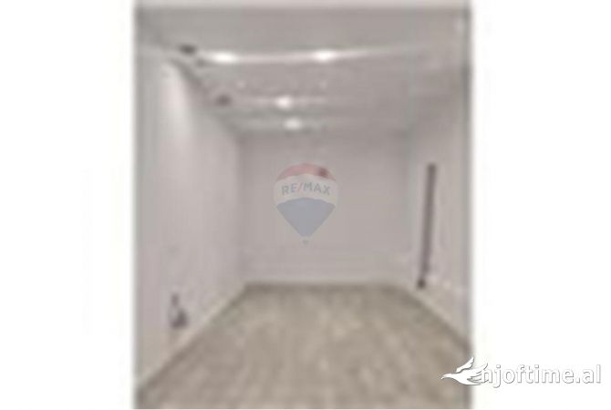 Ambient biznesi ne shitje 1+1 ne Tirane - 250,000 Euro