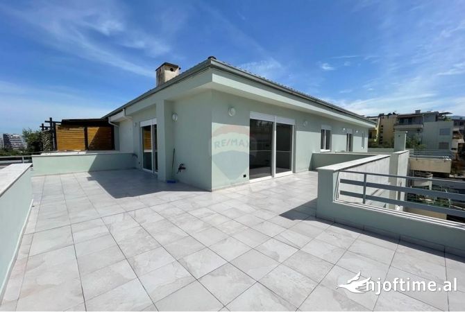 Shtepi ne shitje 3+1 ne Tirane - 380,000 Euro