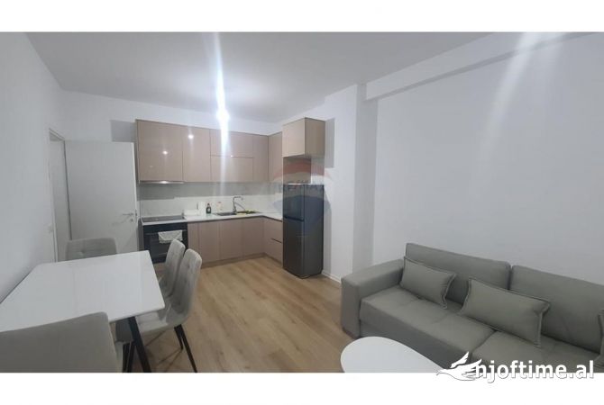 Shtepi me qera Apartament ne Tirane, 1+1, Mobilimi E mobiluar, Pagesa 500  Euro.