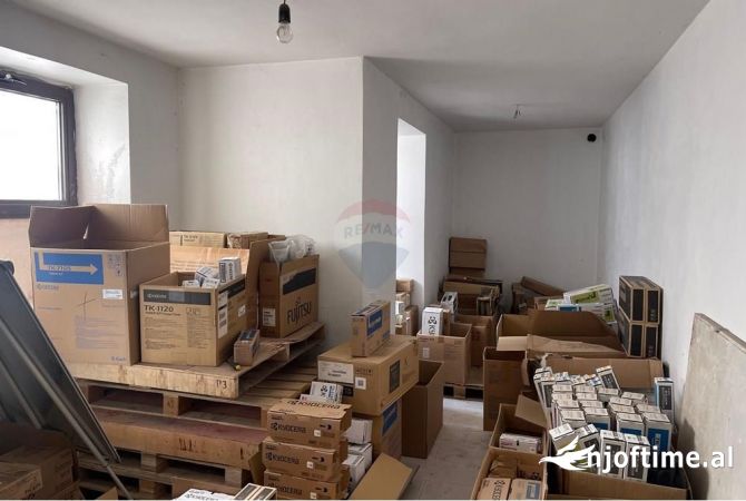 Ambient biznesi me qera 1+1 ne Tirane - 1,800 Euro