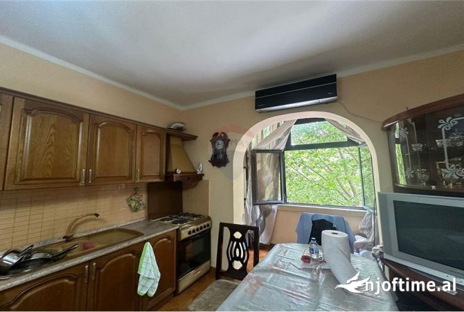 Shtepi ne shitje 1+1 ne Tirane - 121,500 Euro