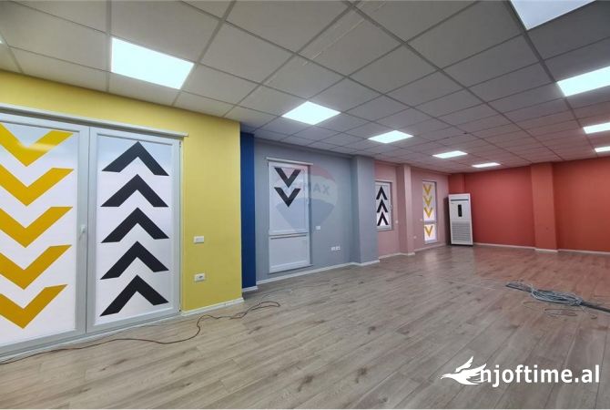 Ambient biznesi me qera 3+1 ne Tirane - 7,000 Euro