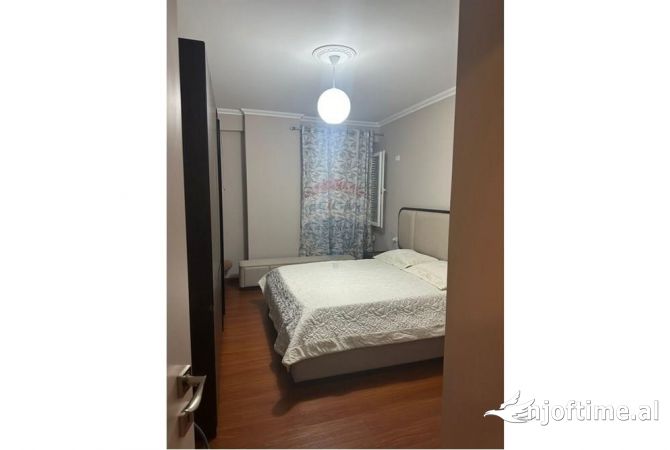 Shtepi ne shitje 1+1 ne Tirane - 185,000 Euro