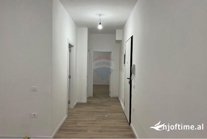 Shtepi me qera 2+1 ne Tirane - 700 Euro