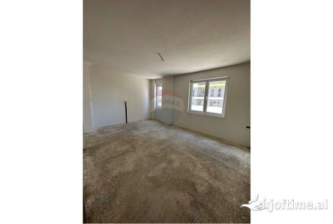 Shtepi ne shitje 2+1 ne Tirane - 109,893 Euro