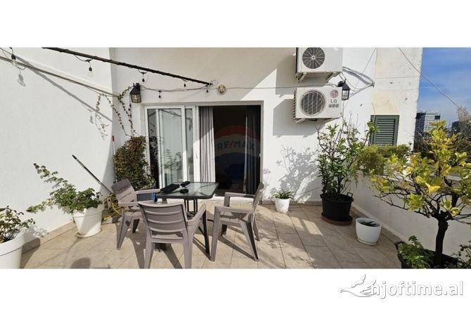 Shtepi me qera 2+1 ne Tirane - 1,500 Euro
