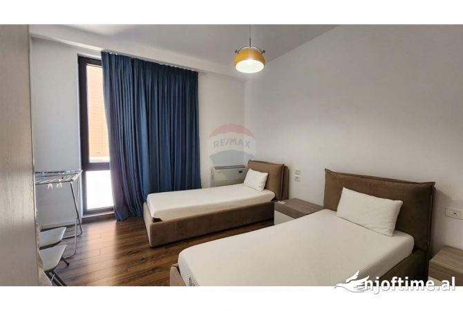 Shtepi me qera 2+1 ne Tirane - 1,300 Euro