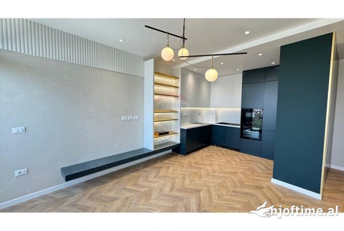 Shtepi ne shitje Apartament ne Tirane, 1+1, Mobilimi E mobiluar, Pagesa 250,000  Euro.