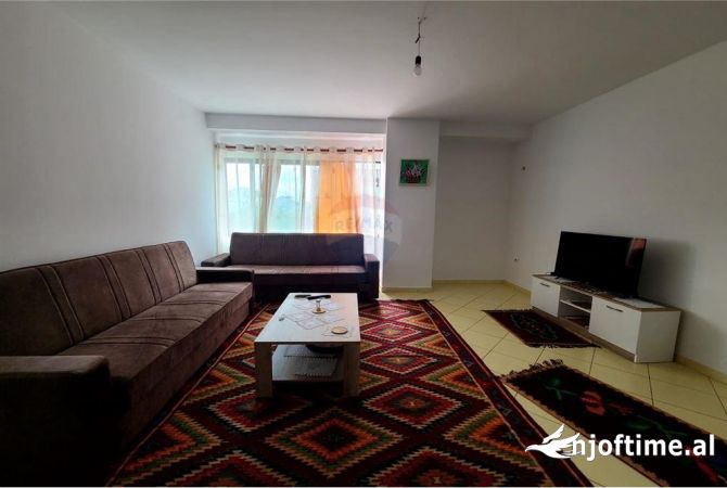 Shtepi me qera 2+1 ne Tirane - 350 Euro