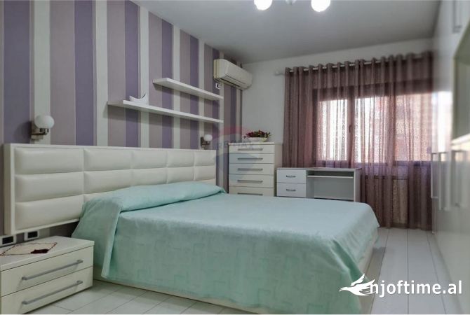 Shtepi me qera 2+1 ne Tirane - 750 Euro