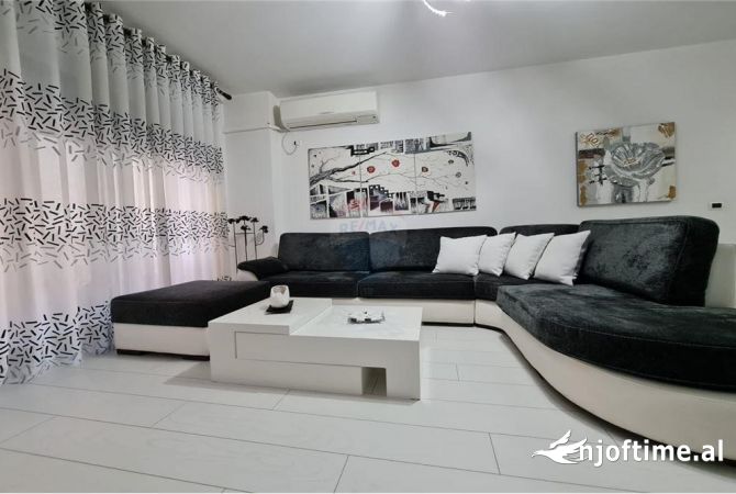 Shtepi me qera 2+1 ne Tirane - 750 Euro