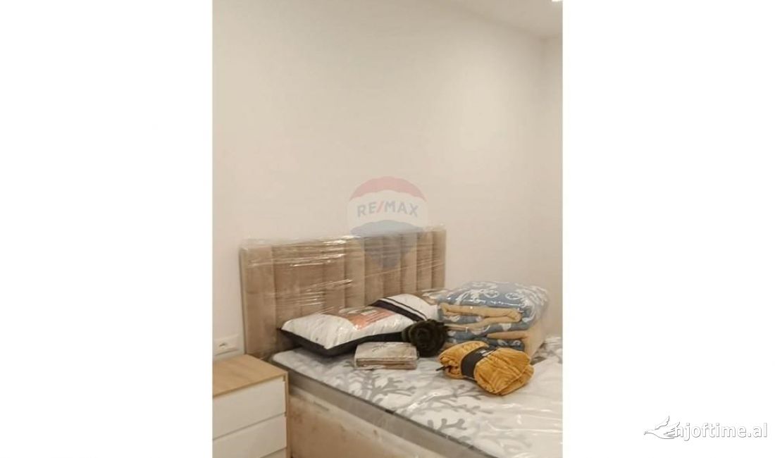 Shtepi me qera Apartament ne Tirane, 1+1, Mobilimi E mobiluar, Pagesa 700  Euro.