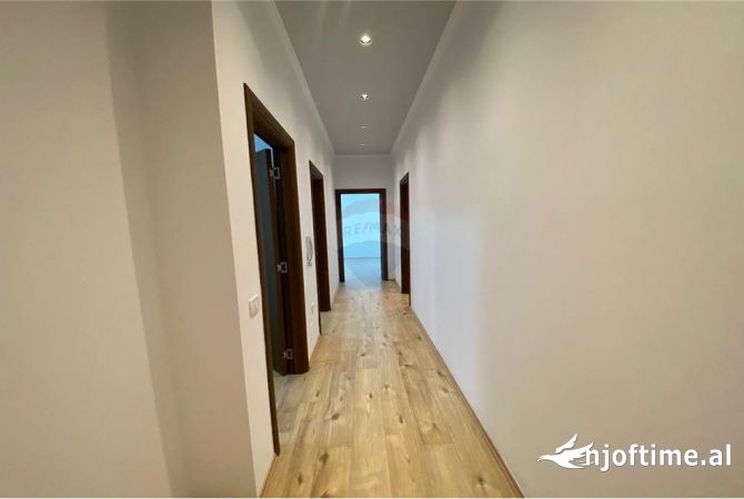 Ambient biznesi me qera 3+1 ne Tirane - 700 Euro