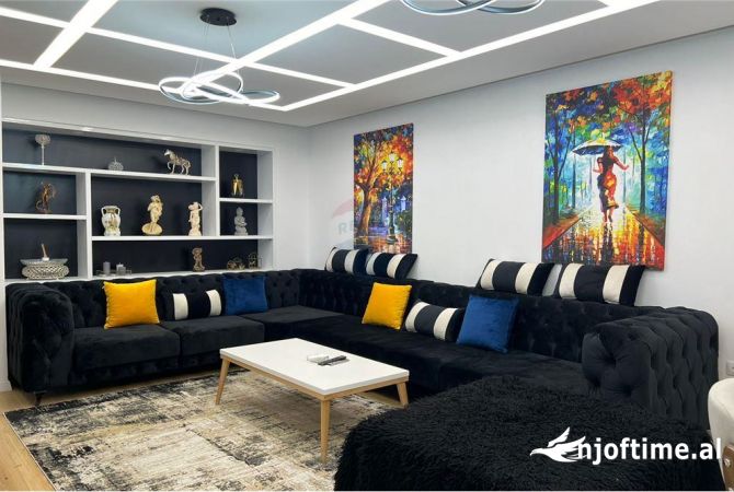 Shtepi me qera 2+1 ne Tirane - 1,000 Euro