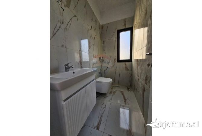 Shtepi ne shitje 1+1 ne Tirane - 132,000 Euro