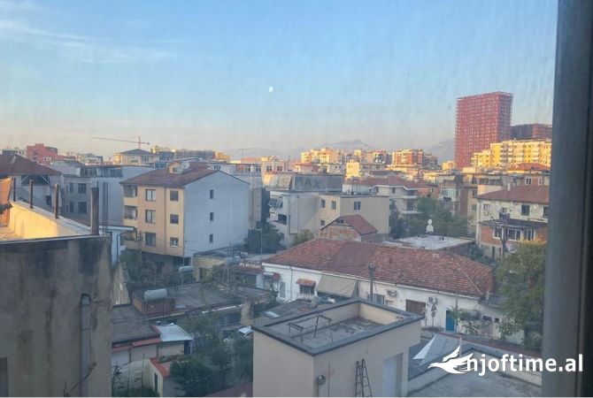 Shtepi ne shitje 1+1 ne Tirane - 130,000 Euro