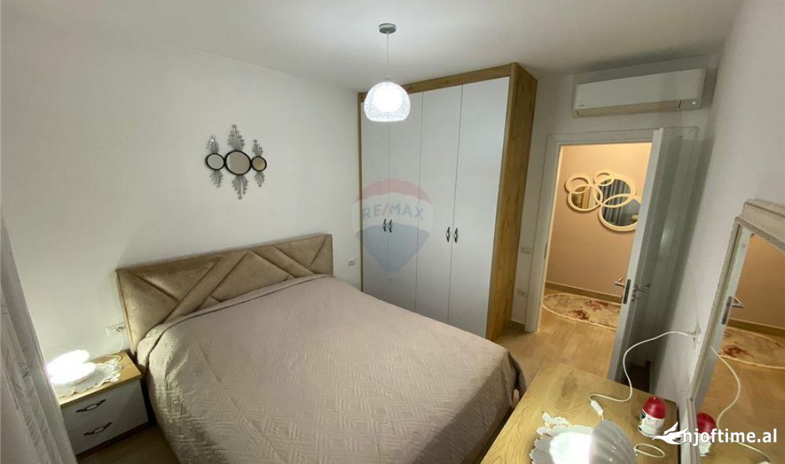 Shtepi me qera Apartament ne Tirane, 2+1, Mobilimi E mobiluar, Pagesa 650  Euro.