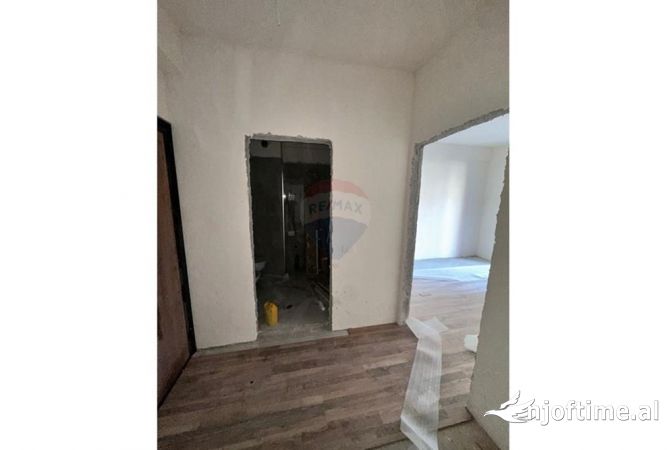 Shtepi ne shitje 1+1 ne Tirane - 92,000 Euro