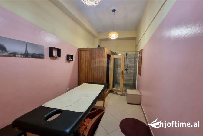 Ambient biznesi ne shitje 1+1 ne Tirane - 180,000 Euro