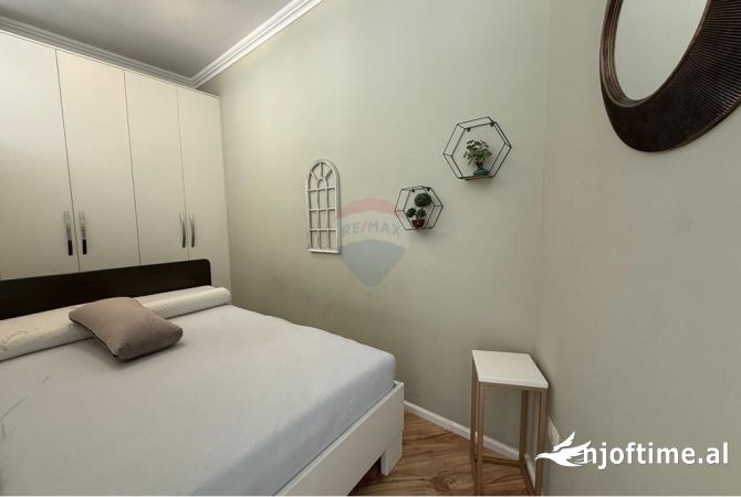 Shtepi me qera 2+1 ne Tirane - 850 Euro