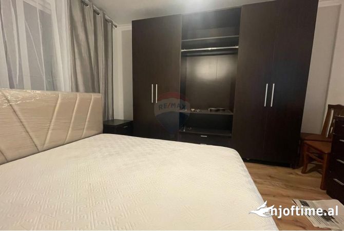 Shtepi me qera 1+1 ne Tirane - 650 Euro