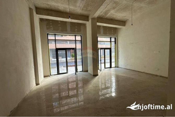 Ambient biznesi me qera 1+1 ne Tirane - 1,000 Euro